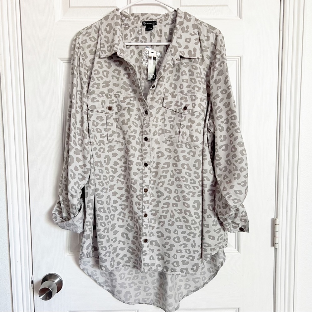 New Directions | Curvy Animal Print Boyfriend Shirt
